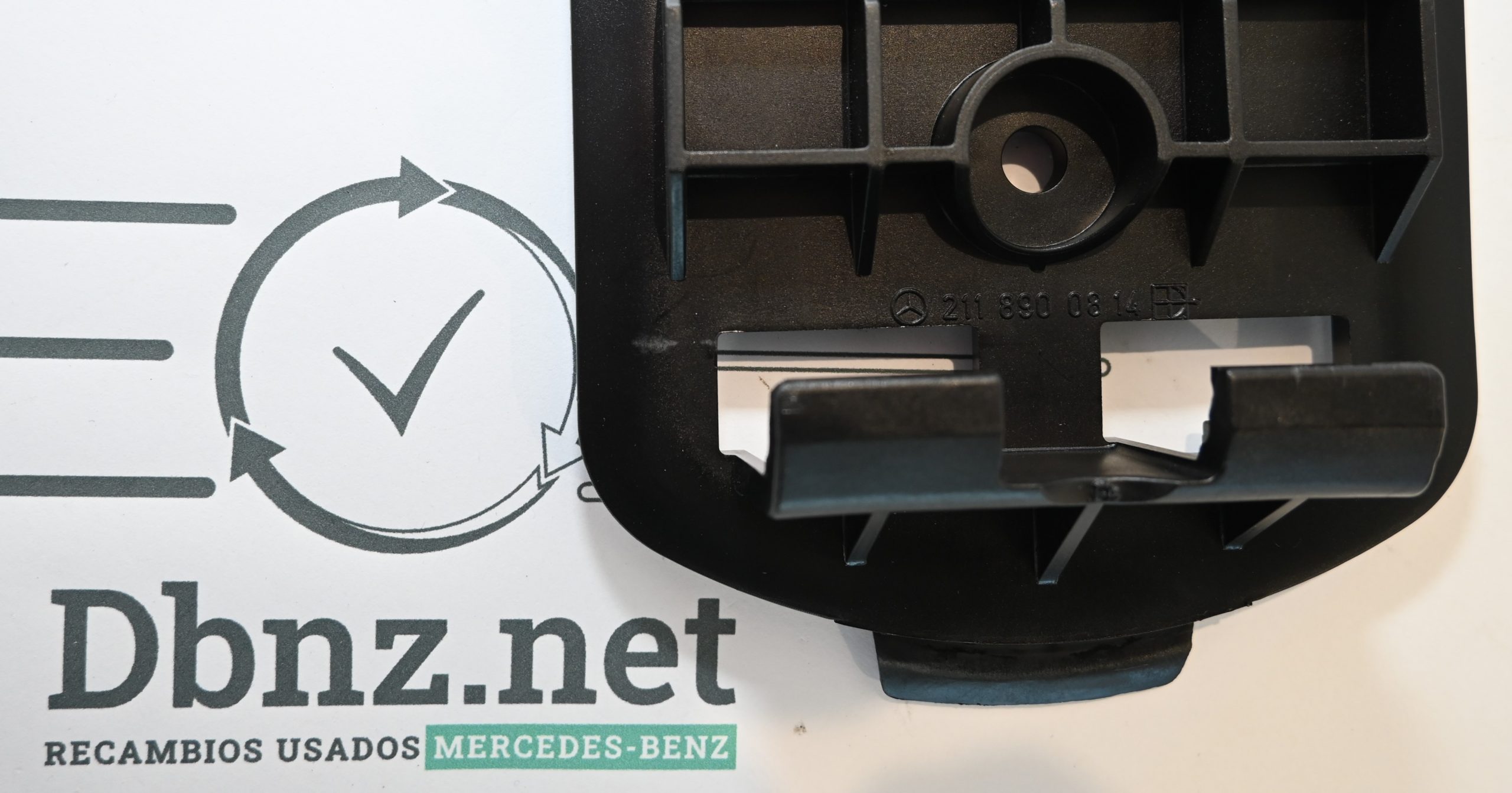 Dbnz.net_A2118900814_Soporte triangulo emergencias_C203_2