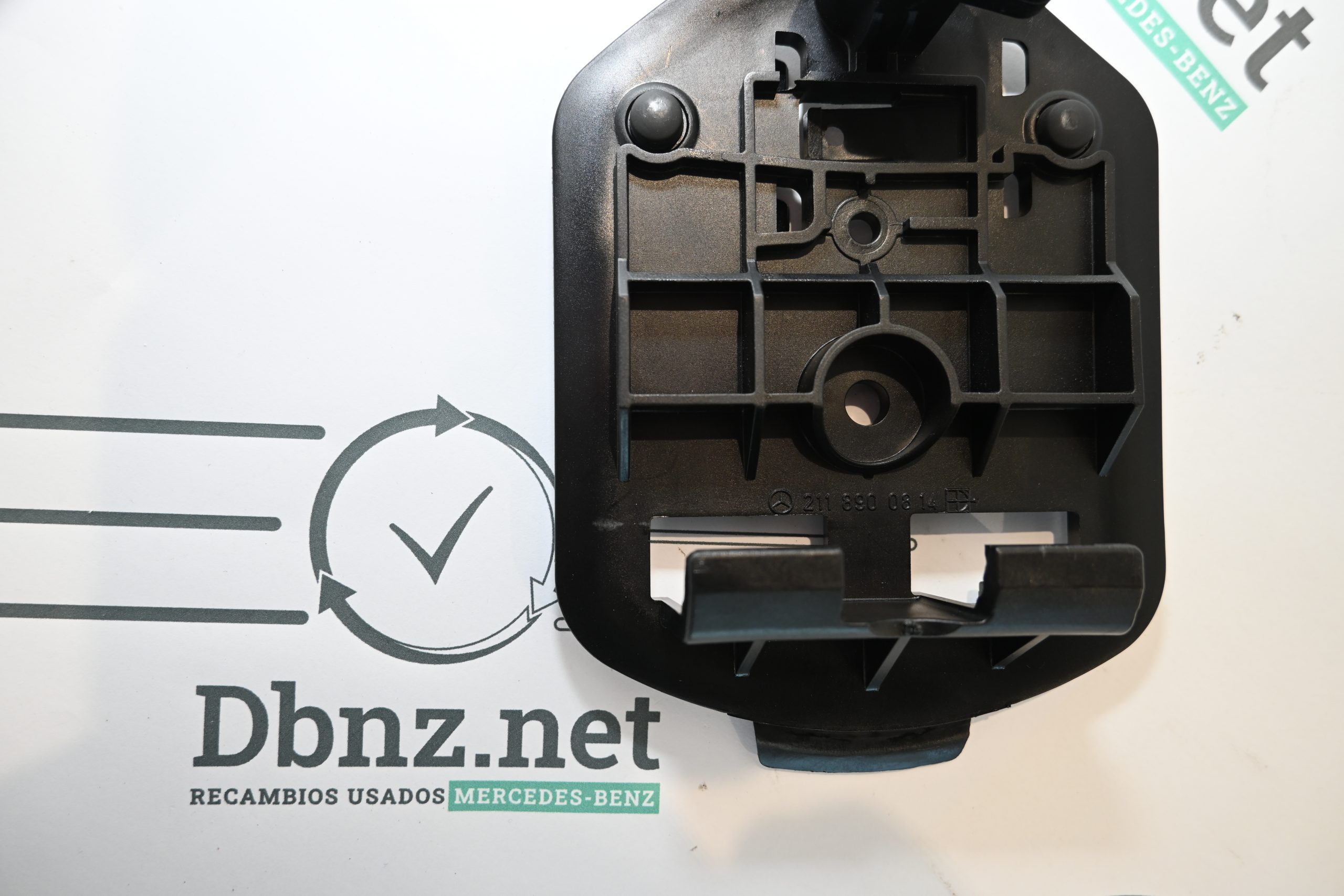 Dbnz.net_A2118900814_Soporte triangulo emergencias_C203_1