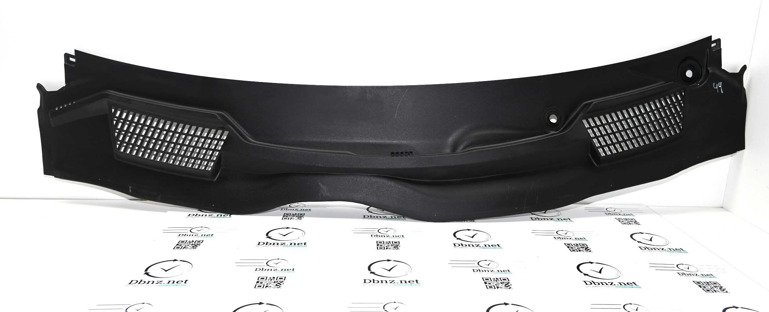 Dbnz.net_A4478842274_Torpedo, recoge aguas parabrisas_Vito 447_1