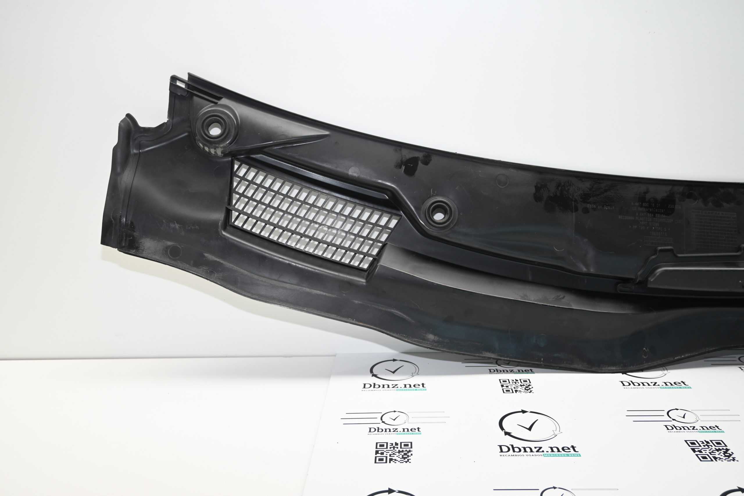 Dbnz.net_A4478842274_Torpedo, recoge aguas parabrisas_Vito 447_4