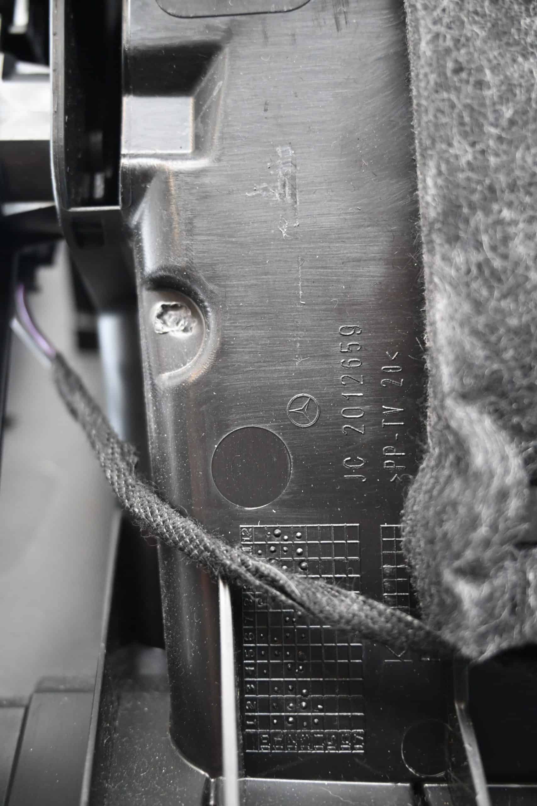 Dbnz.net A2466808101 Guantera Clase B W246