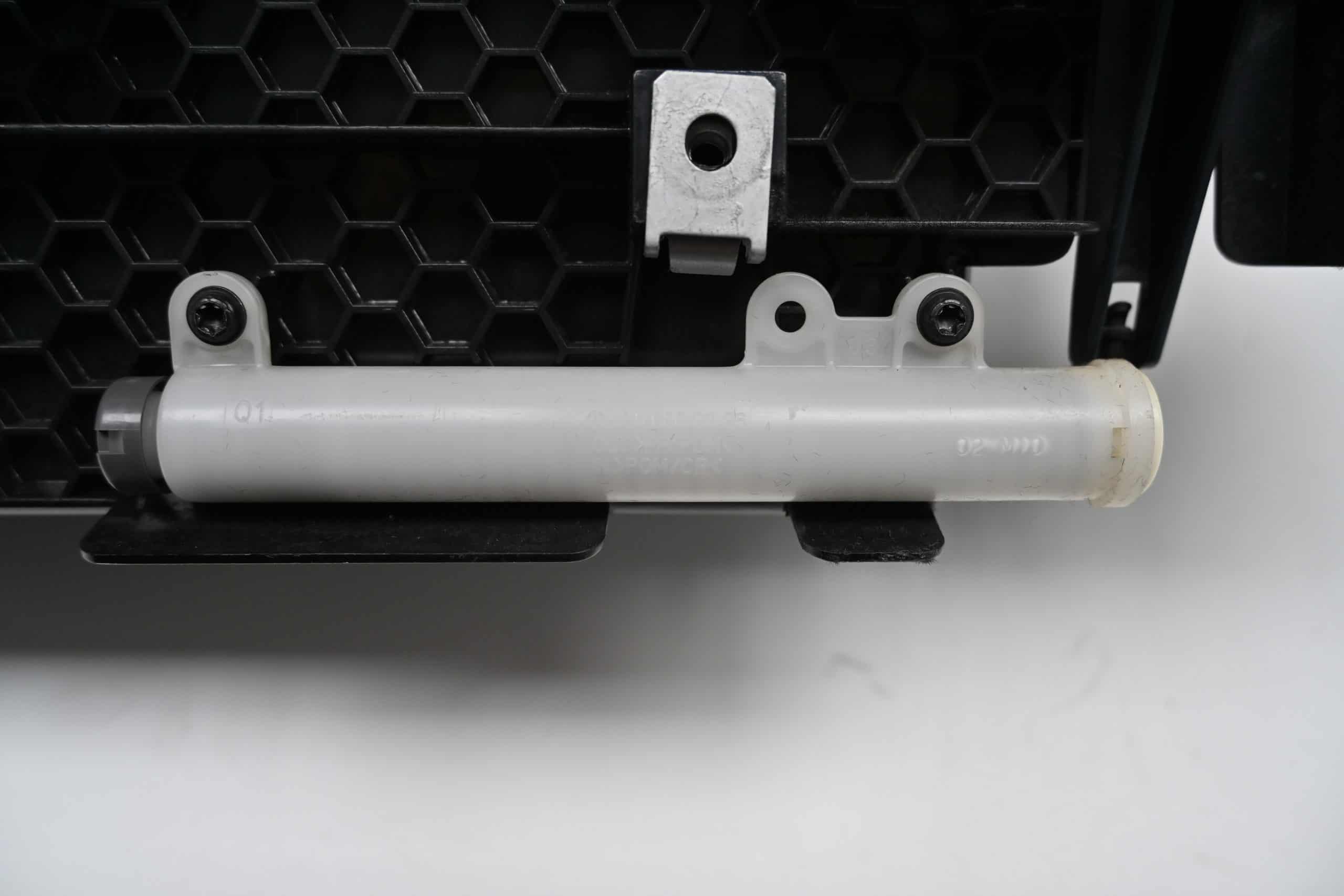 Dbnz.net A2116802487 Guantera a la derecha Clase E W211