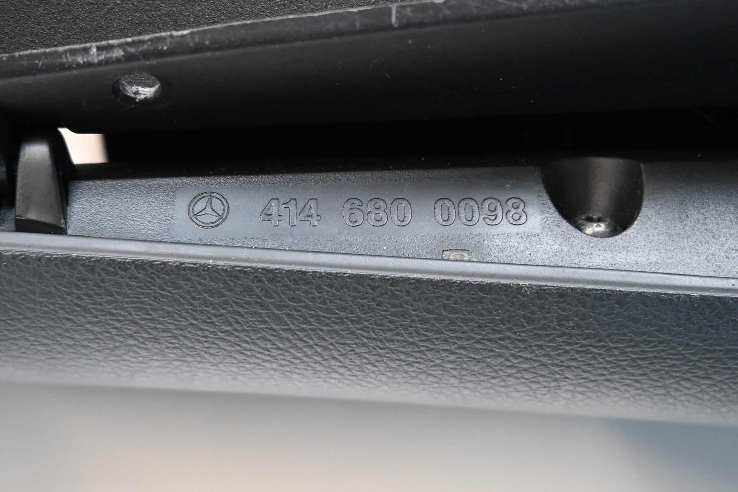 Dbnz.net A4146800091 Caja de guantera Clase Vaneo W414