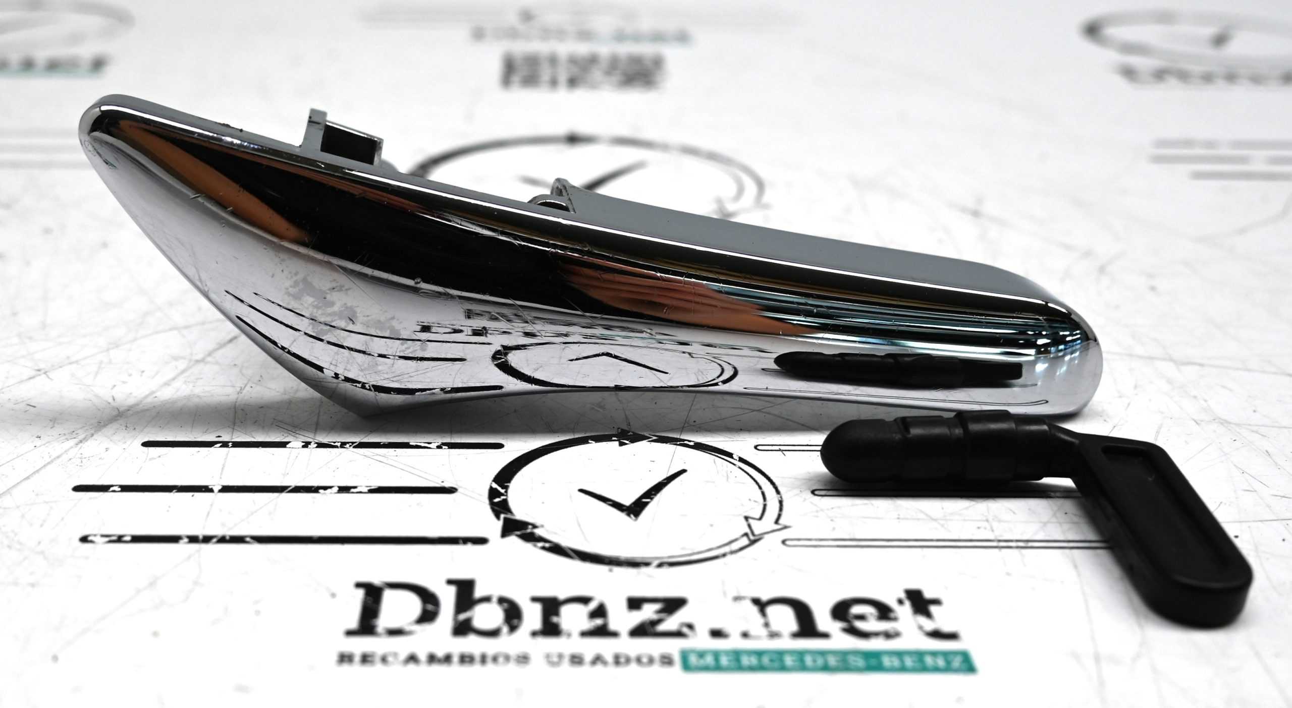 Dbnz.net  A2117660224 Palanca interior puerta delantera derecha Clase E W211