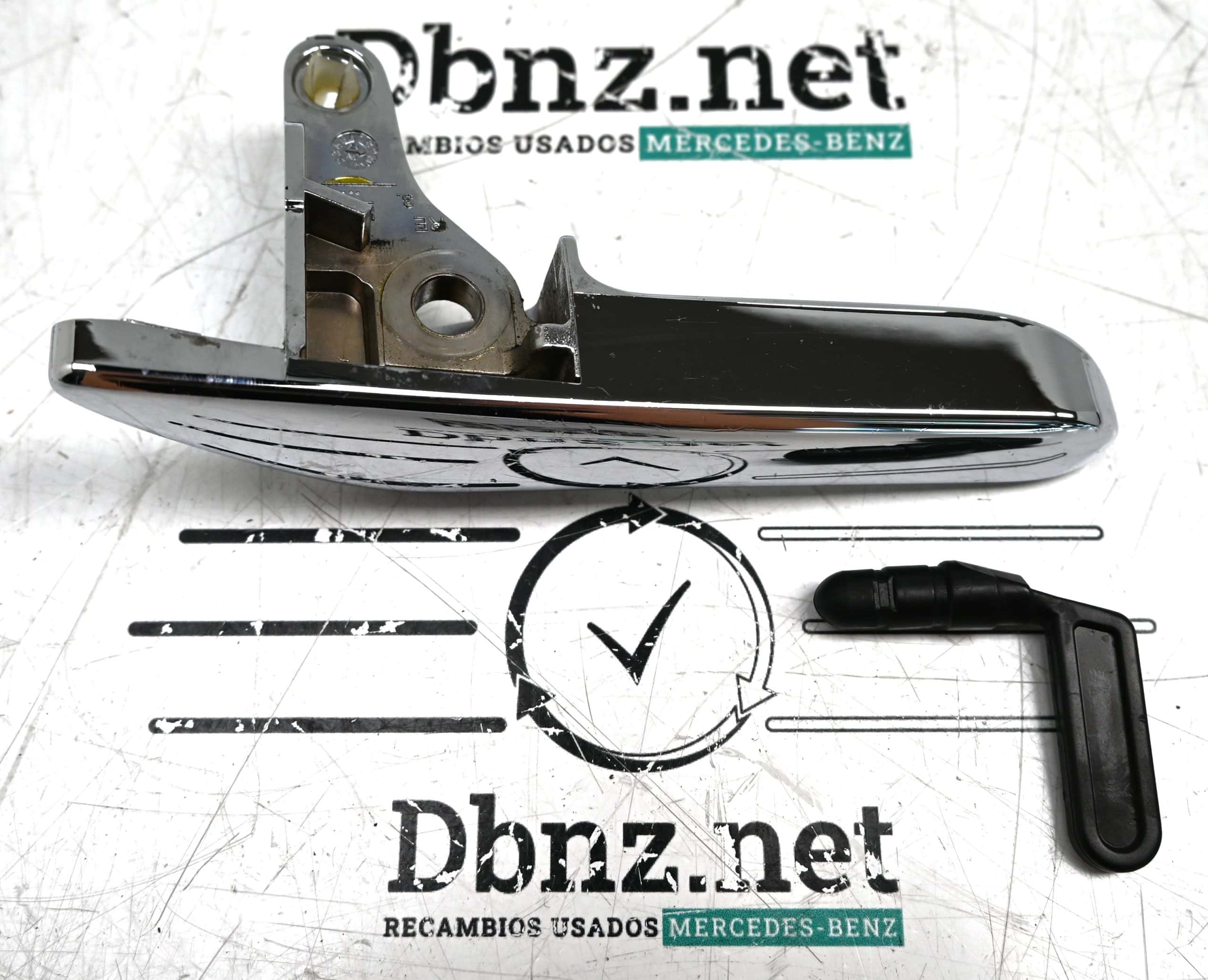 Dbnz.net  A2117660224 Palanca interior puerta delantera derecha Clase E W211