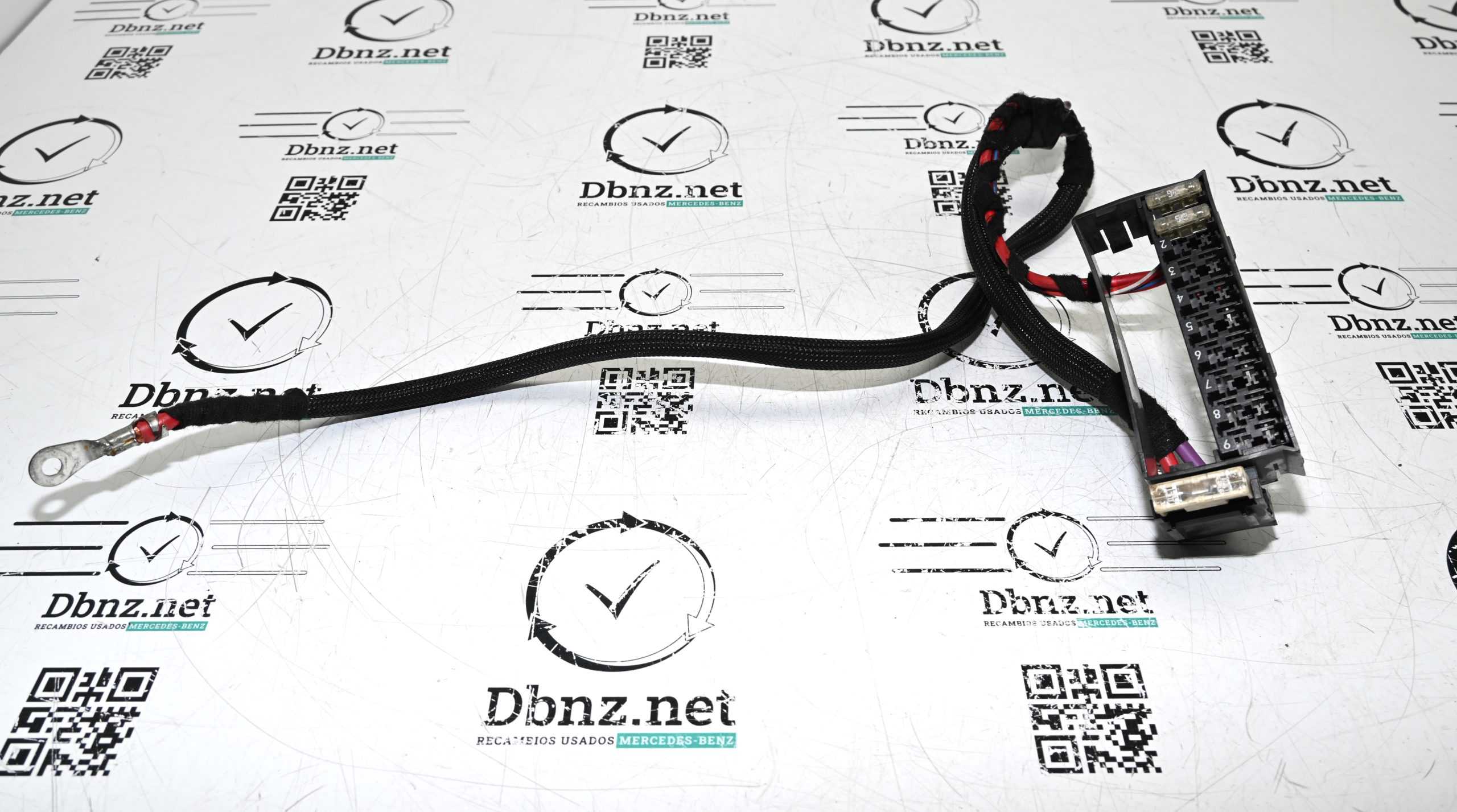 Dbnz.net A0025450801 Portafusibles bajo el asiento Clase V / Viano 639