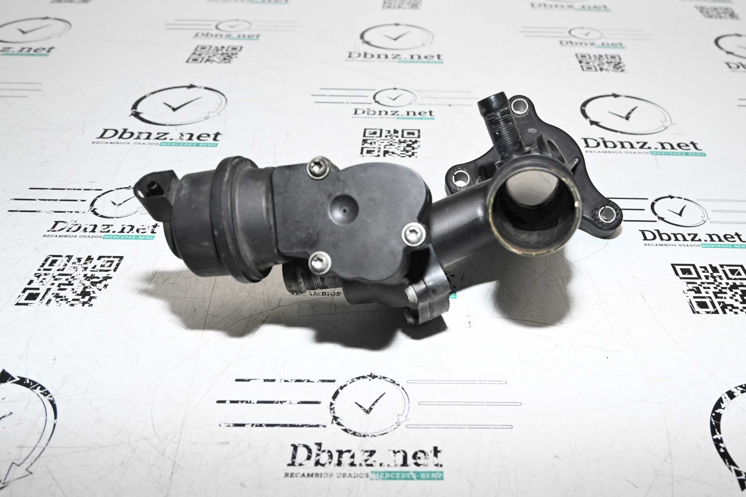Dbnz.net 110600686R Caja del termostato RENAULT Clase V / Vito 447