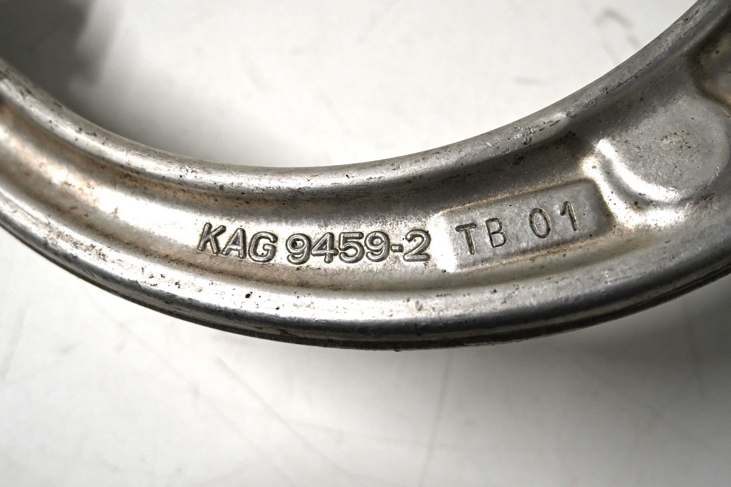 Dbnz.net A2513300807 Brazo de suspensión superior delantero derecho Clase ML W164 / R W251