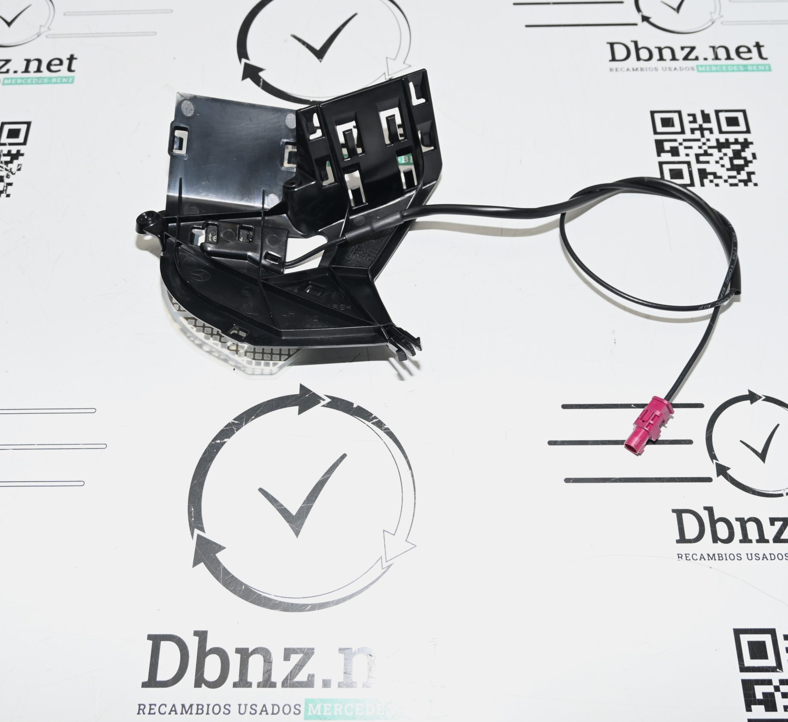 Dbnz.net A4479053104 Antena teléfono en retrovisor con soporte VITO 447 / 448