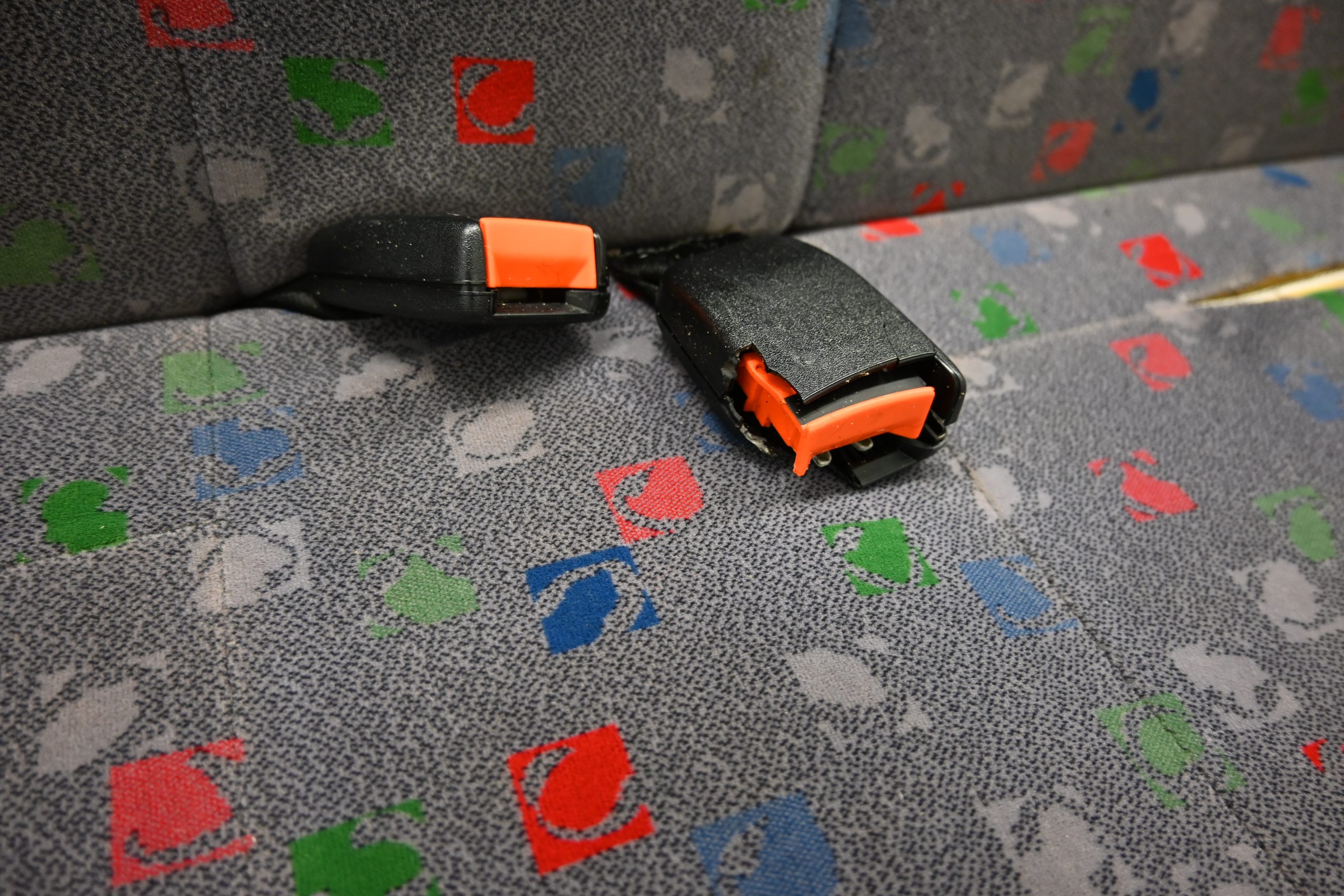 Dbnz.net Q 988005984007 Asiento cama WESTFALIA Clase VITO F 638