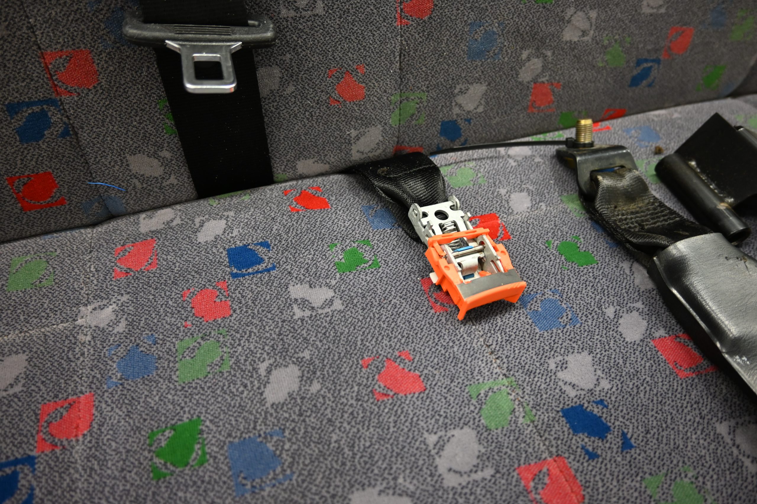 Dbnz.net Q 988005984007 Asiento cama WESTFALIA Clase VITO F 638