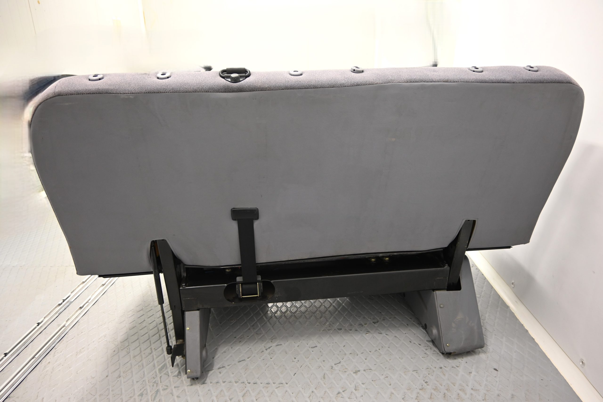 Dbnz.net Q 988005984007 Asiento cama WESTFALIA Clase VITO F 638