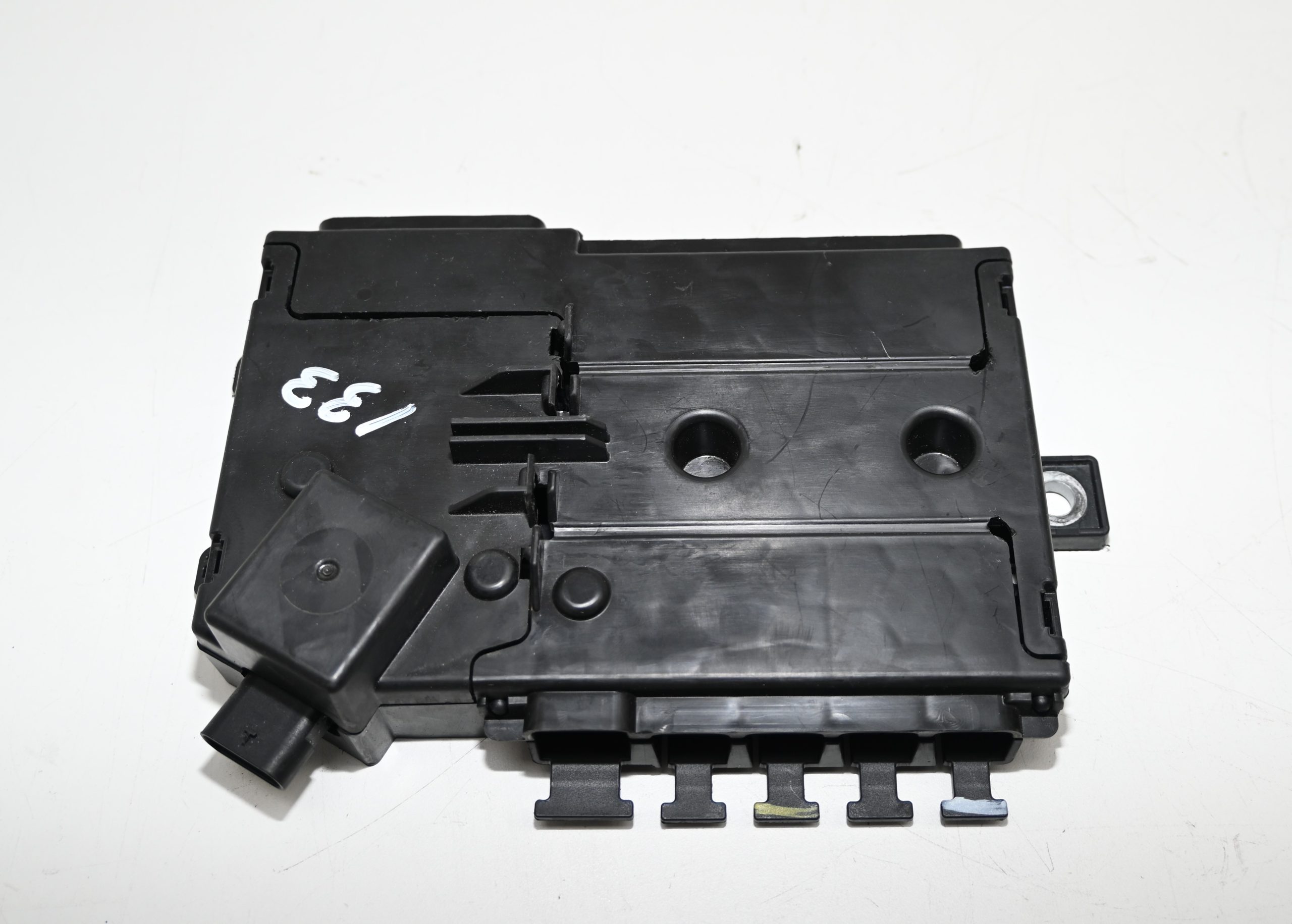 Dbnz.net A2055402750 Cajetín de fusibles en habitáculo W205