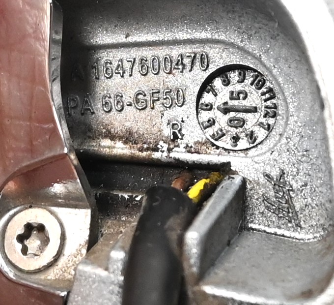 Dbnz.net A1647600470 Asidero puerta trasera derecha KEYLESS - GO W164