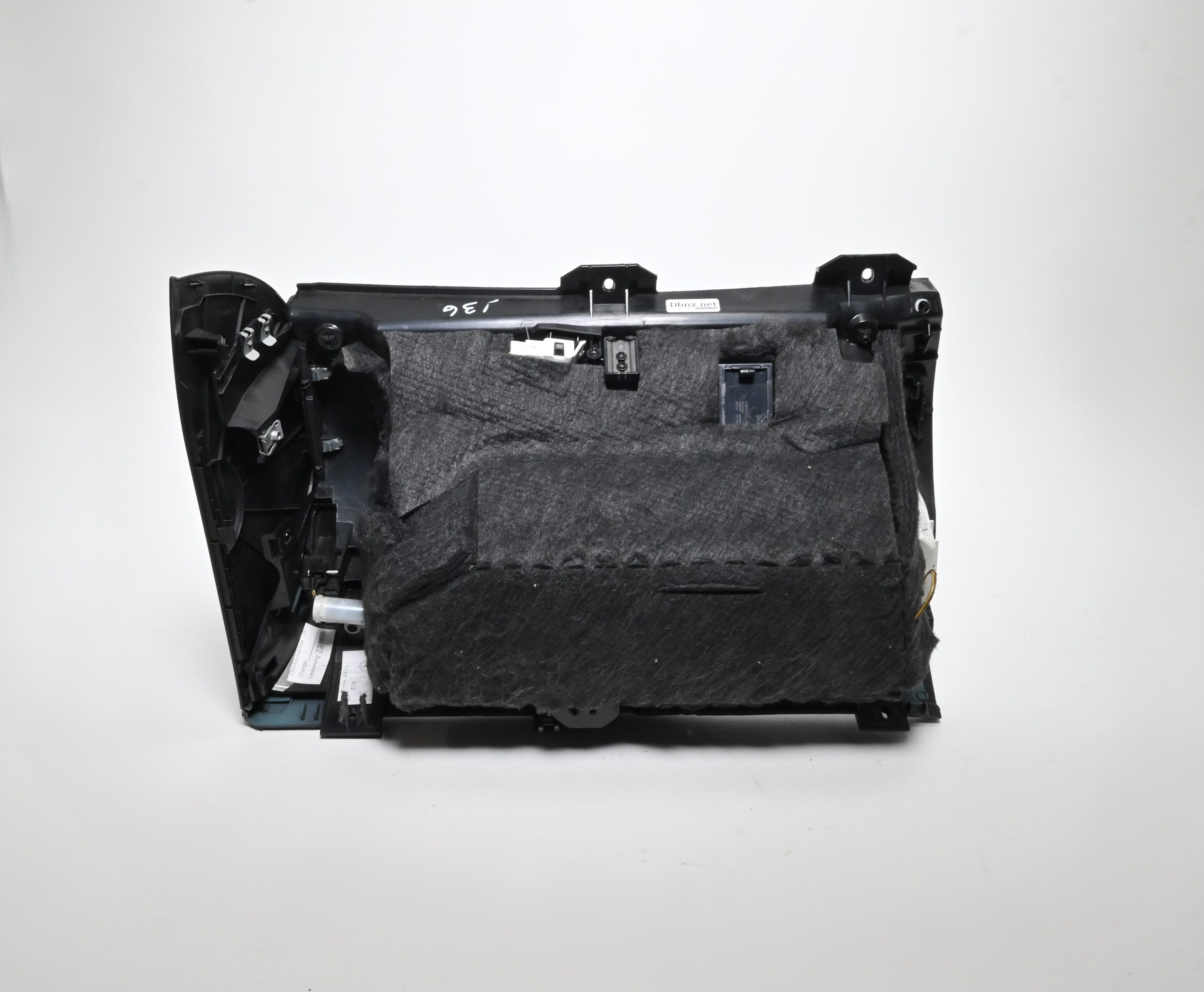 Dbnz.net A2216800191 Guantera salpicadero Clase S W221